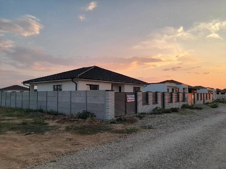 Casă cu 4 camere cu Teren 500 Mp în Sântandrei