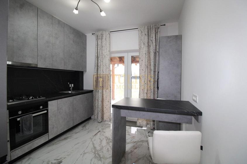 Duplex cu 3 camere cu Canalizare în Moșnița Veche