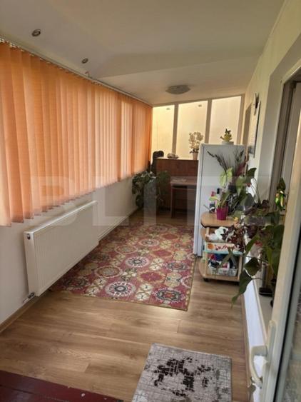 Apartament cu 3 camere decomandat, mobilat în Florilor