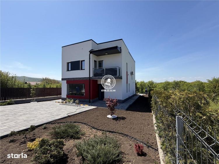 Casă cu 4 camere cu Teren 500 Mp în Bârnova