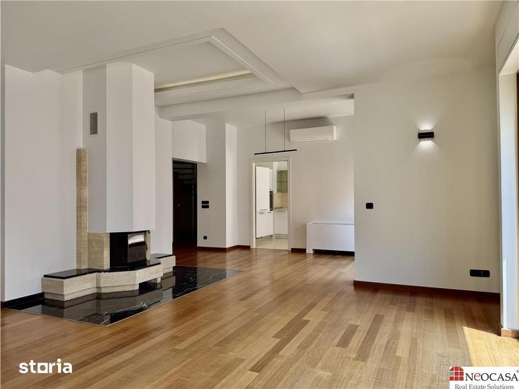 Apartament cu 5 camere în Primăverii