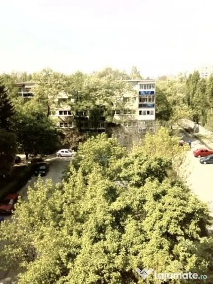 Apartament cu 2 camere decomandat în Drumul Taberei