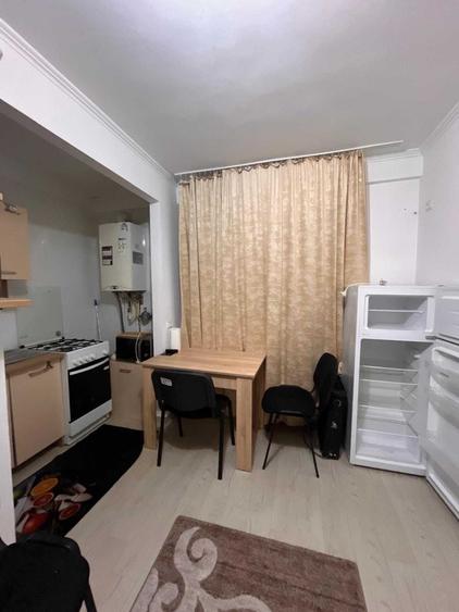 Apartament cu 2 camere semidecomandat în Dobroești