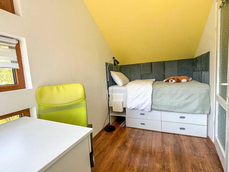 Casă cu 4 camere cu Teren 533 Mp în Noua