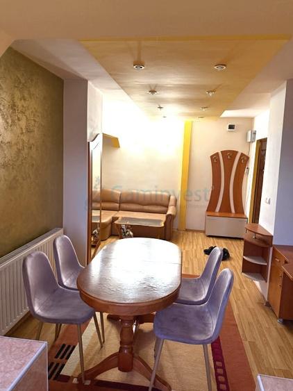 Apartament cu 3 camere decomandat, mobilat în Calea Aradului