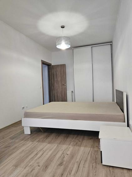 Apartament cu 2 camere decomandat în Sud