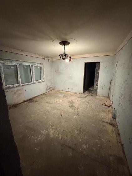 Apartament cu 2 camere nedecomandat în Confecții