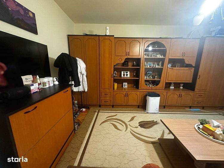 Apartament cu 2 camere decomandat în Remetea