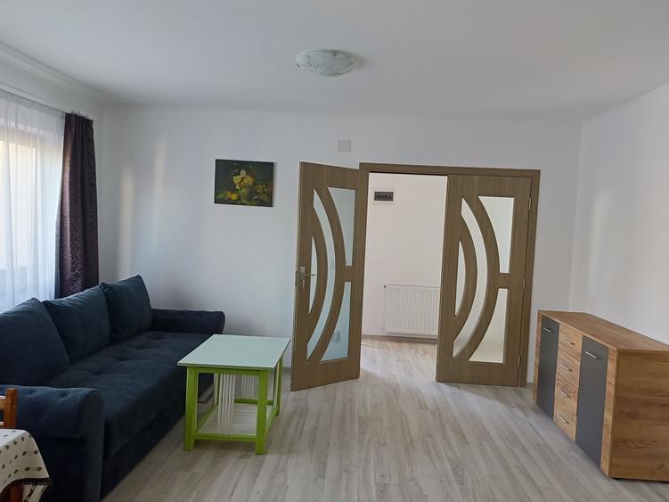 Casă cu 3 camere în Bărăbanț