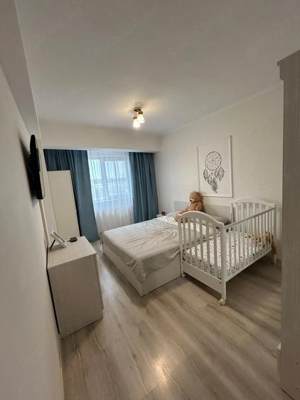 Apartament cu 3 camere decomandat în Dudu