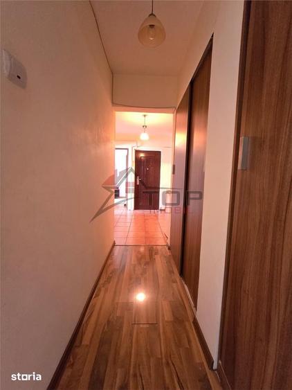 Apartament cu 3 camere decomandat în Frumoasa