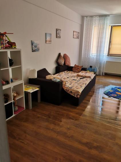 Apartament de vanzare - 5