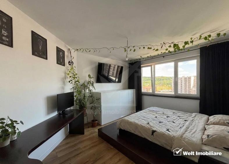 Apartament cu 3 camere semidecomandat, mobilat în Florești