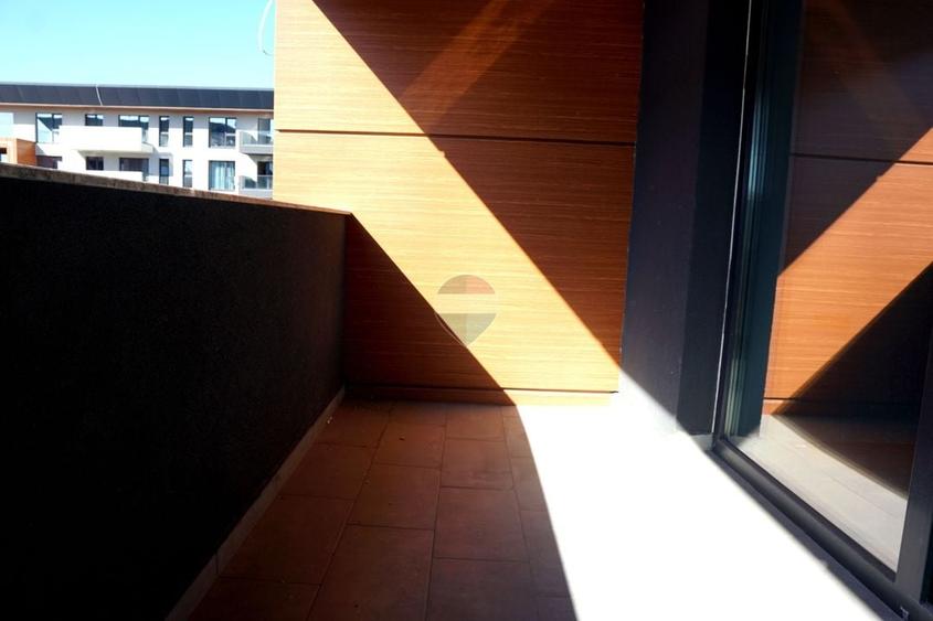 Apartament cu 3 camere decomandat în Theodor Pallady