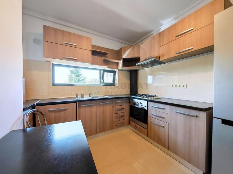 Apartament cu 2 camere decomandat, mobilat în Decebal