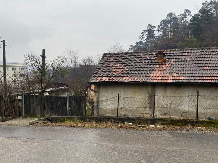 Casă cu 2 camere în Central