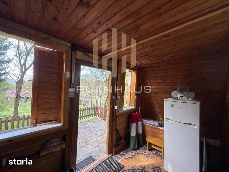 Casă cu 2 camere cu Teren 305 Mp în Firiza