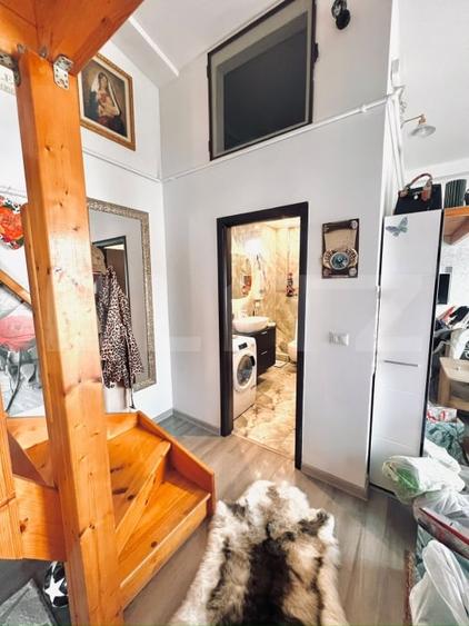 Apartament cu 2 camere semidecomandat, mobilat în Valea Adâncă