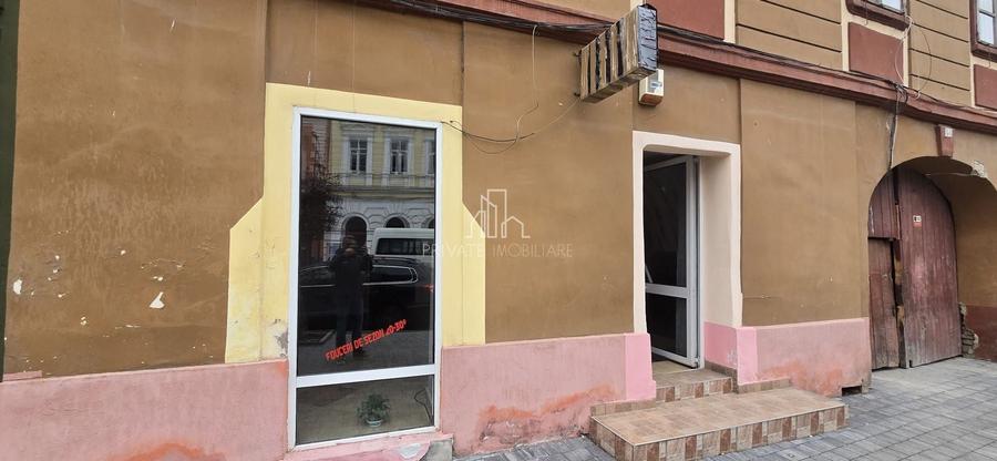 Spatiu comercial in centrul orasului Sighisoara - 2