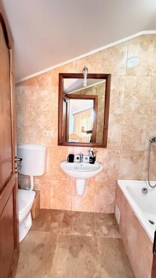 Casă individuală cu 4 camere cu Canalizare în Vest