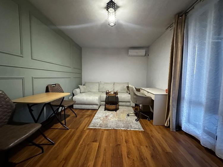 Apartament cu 2 camere decomandat în Păcii