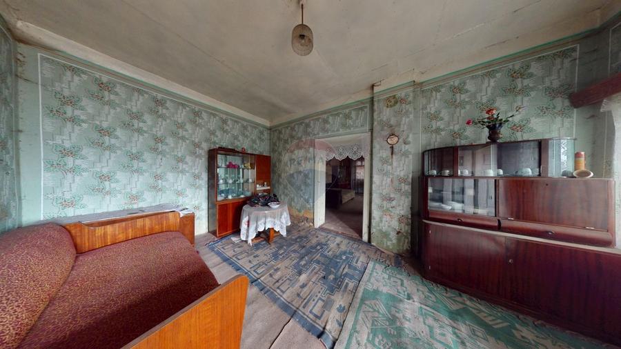 Casă individuală cu 6 camere cu Teren 1044 Mp în Jibert