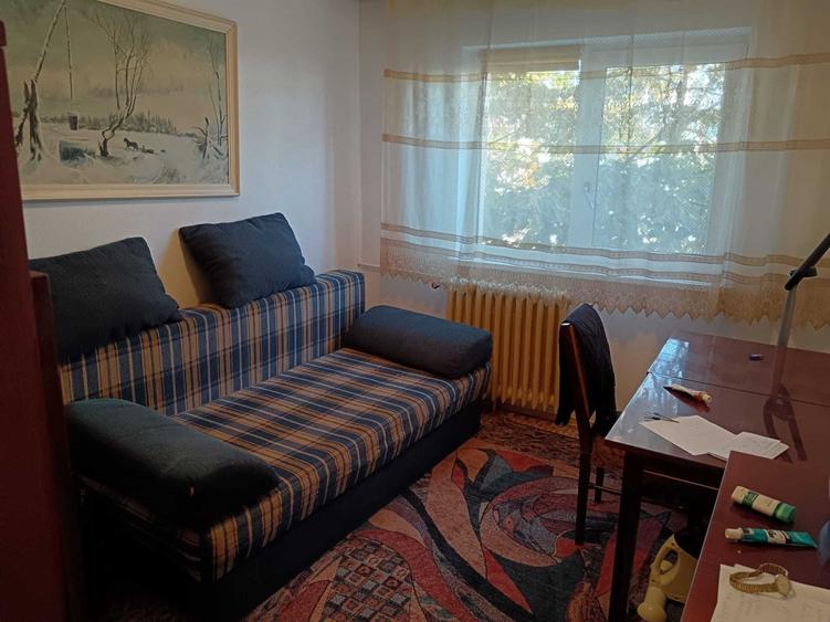 Apartament cu 3 camere decomandat în Valea Rosie