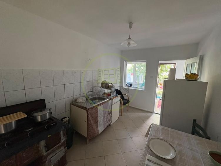 Casă individuală cu 3 camere cu Canalizare în Feldioara