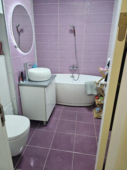 Apartament cu 3 camere decomandat, mobilat în P-ța Muncii