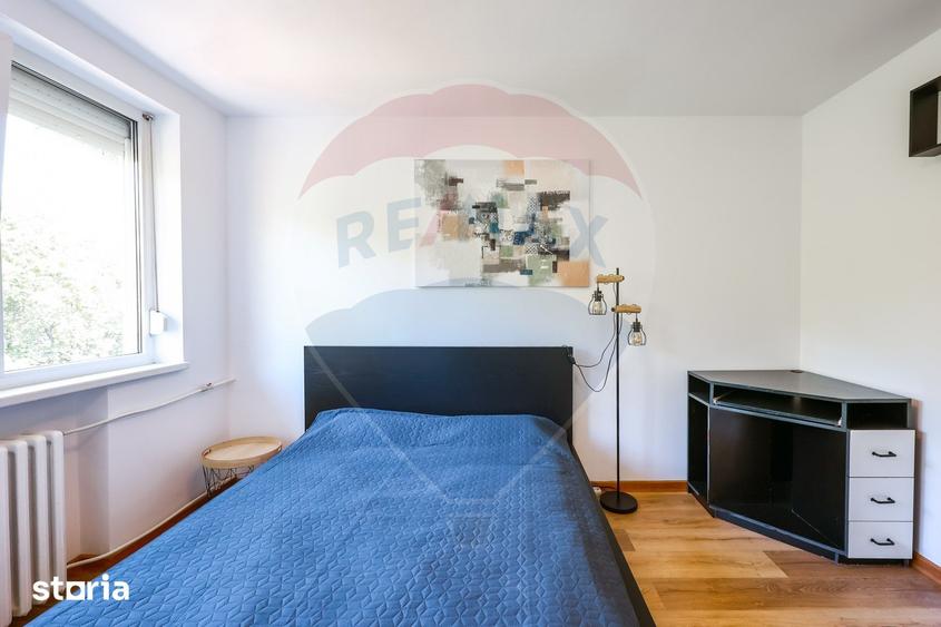 Apartament cu 2 camere semidecomandat, mobilat în Decebal