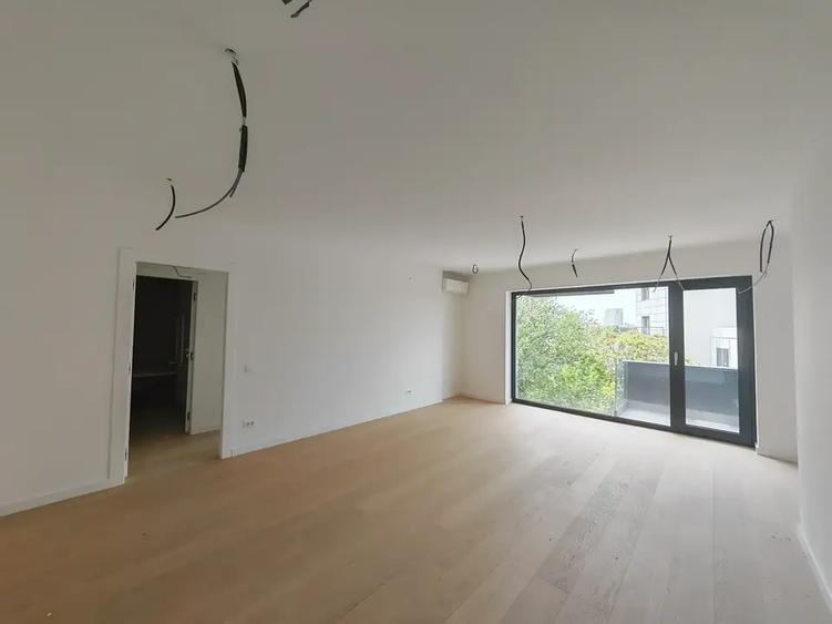 Apartament cu 2 camere semidecomandat în Eminescu
