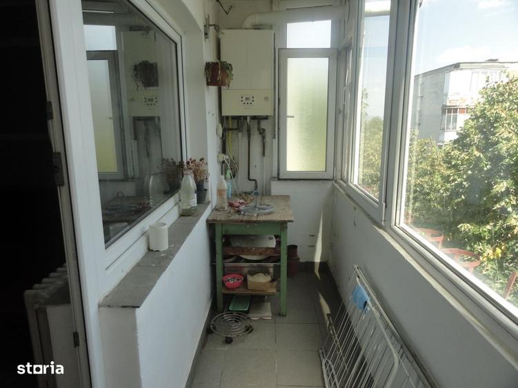 Apartament cu 4 camere decomandat în Micălaca