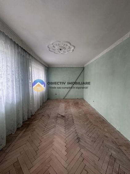 Apartament cu 4 camere decomandat în Durău
