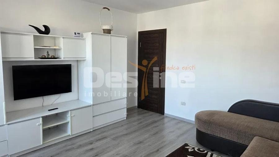 Apartament cu 2 camere decomandat în Cetatea