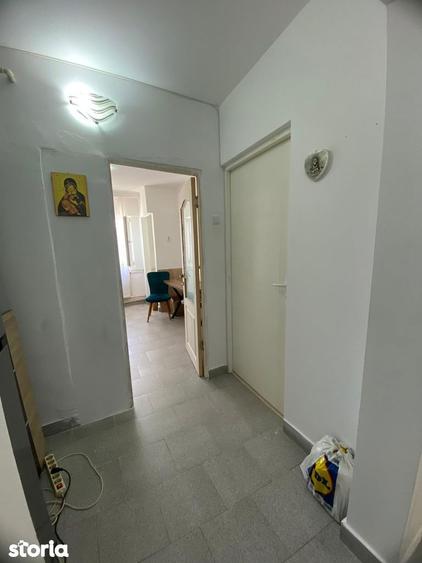2 DECOMANDATE etajul 3 cu centrala, renovat, bloc 1985, Energiei - 3