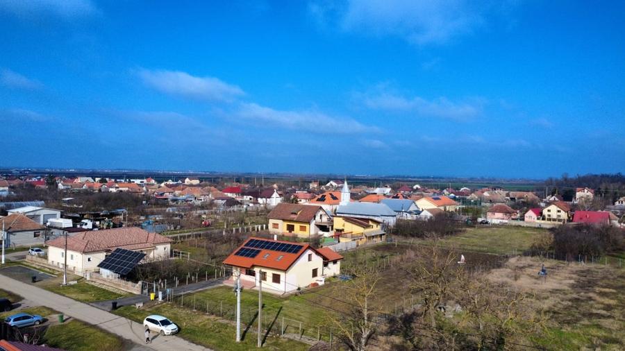 Teren Construcții intravilan de 1200 mp, în Bazoșu Nou