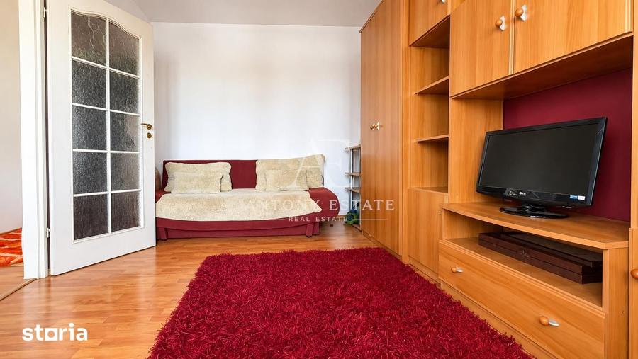 Apartament cu 4 camere decomandat în Salca