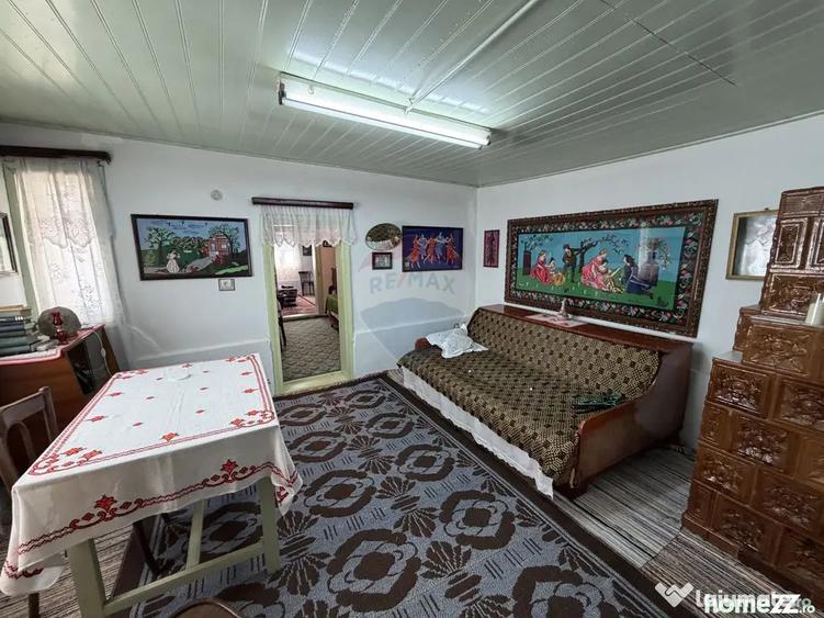 Casă cu 3 camere cu Teren 1459 Mp în Nănești