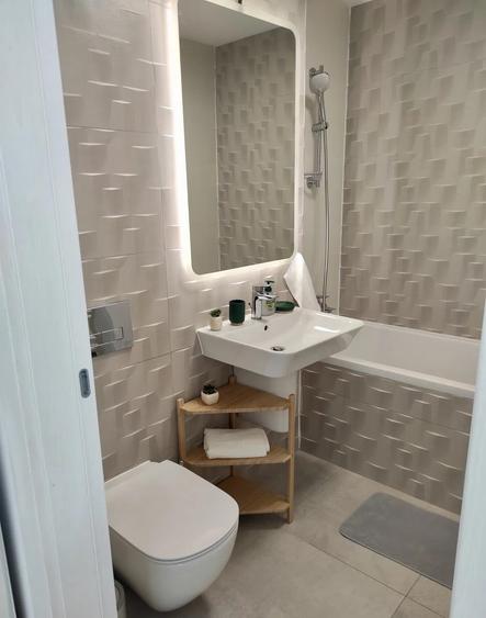 Apartament cu 2 camere semidecomandat, mobilat în Aviației