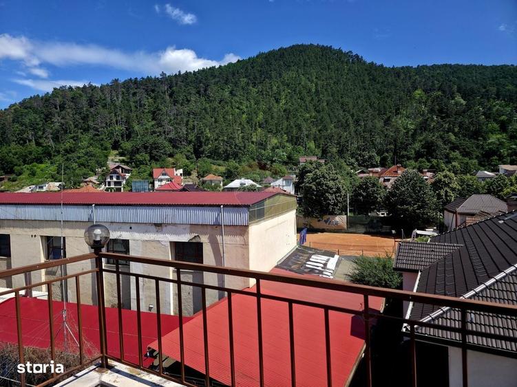 Casă cu 3 camere în Ștefan cel Mare