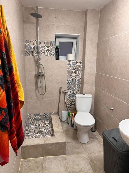Casă individuală cu 5 camere cu Canalizare în Unirii