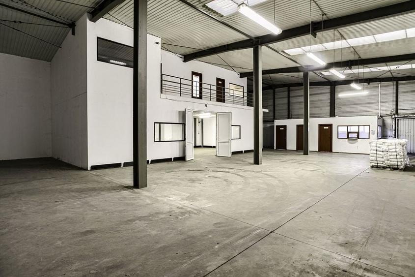 Hala industriala de inchiriat 627 mp in Arad, Comision 0% - 1