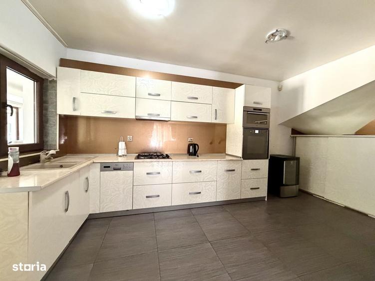 Domeniu Privat cu 3.278 mp Teren | Piscina, Iaz Ornamental si Resedint - 1