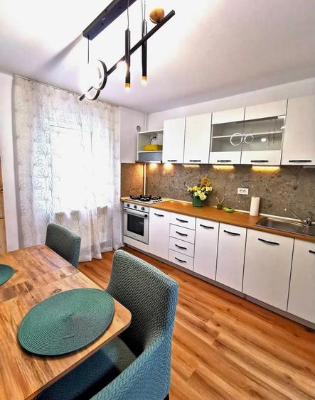 Apartament cu 2 camere decomandat, mobilat în Girocului