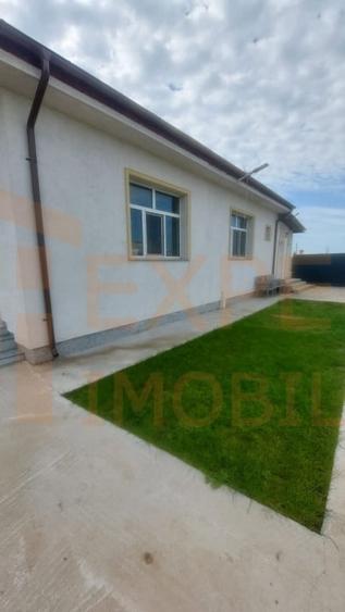 Casă individuală cu 3 camere cu Teren 1500 Mp în Palas