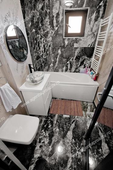 Apartament cu 2 camere decomandat în Mazepa 1