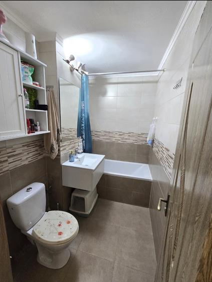 Apartament cu 2 camere semidecomandat în George Enescu