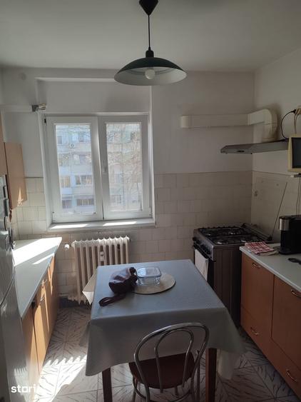 Apartament cu 2 camere decomandat în Calea București