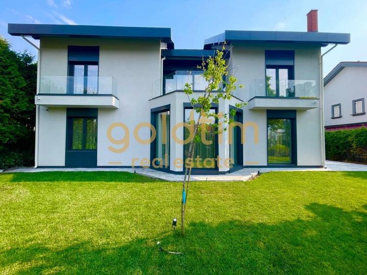 Casă individuală cu 7 camere cu Canalizare în Pipera