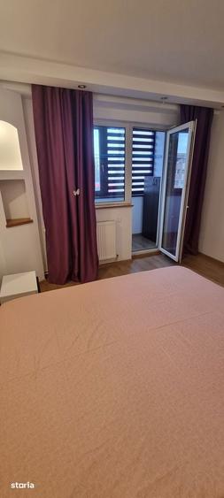 Apartament cu 3 camere decomandat în Casa de Cultură